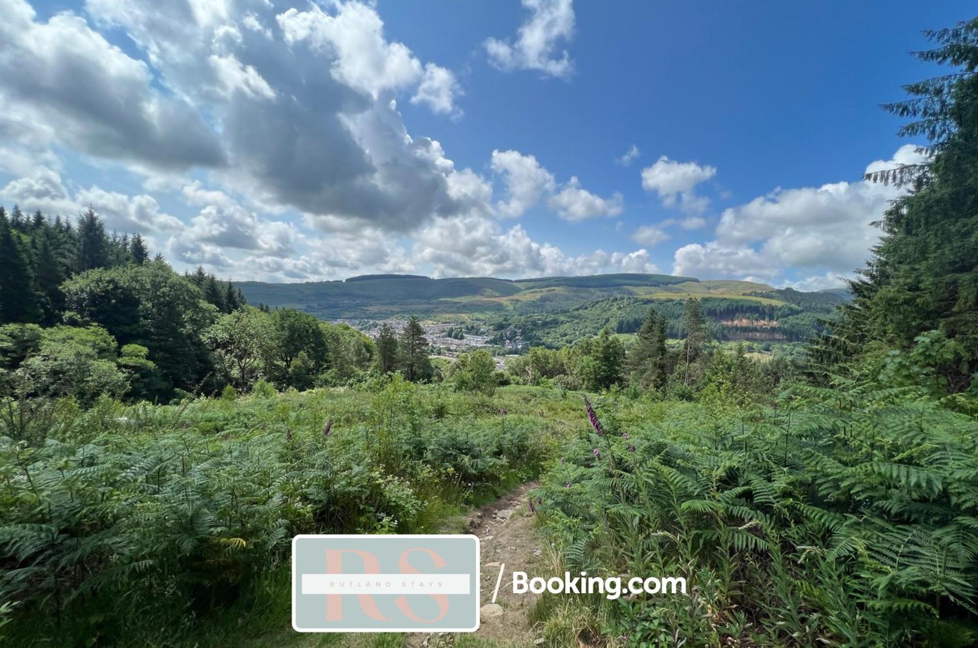 Contractors Accommodation South Wales By Rutland Stays Short Lets & Serviced Accommodation Pentre Treorky Экстерьер фото